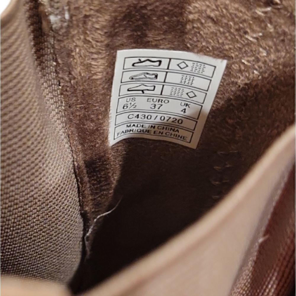 NWOT Rocket Dog IGGIE TAUPE CHELSEA BOOT 6.5 - Picture 13 of 15